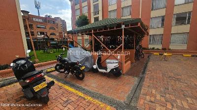 Apartamento de 3 alcobas en venta en Victoria Norte, Bogotá, 67 m² · foto 16 de 17