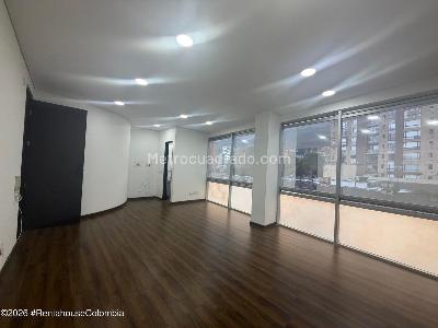 Office for rent in SANTA BARBARA ORIENTAL, Bogotá