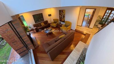 Casa de 5 alcobas en venta en San Jose De Bavaria, Bogotá, 450 m² · foto 9 de 20