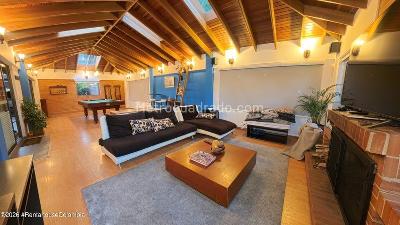 Casa de 5 alcobas en venta en San Jose De Bavaria, Bogotá, 450 m² · foto 5 de 20
