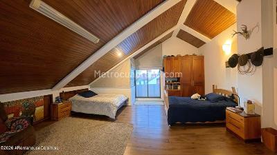Casa de 5 alcobas en venta en San Jose De Bavaria, Bogotá, 450 m² · foto 18 de 20