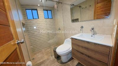 Casa de 5 alcobas en venta en San Jose De Bavaria, Bogotá, 450 m² · foto 13 de 20