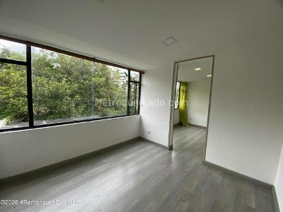 Apartamento de 4 alcobas en venta en Cedritos, Bogotá, 130 m² · foto 16 de 19