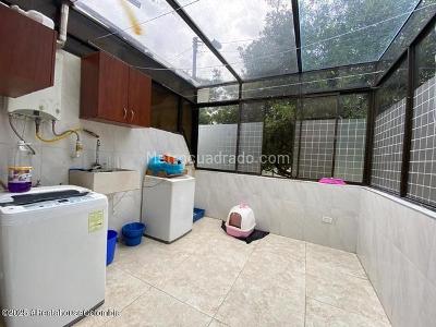Apartamento de 4 alcobas en venta en Cedritos, Bogotá, 130 m² · foto 11 de 19