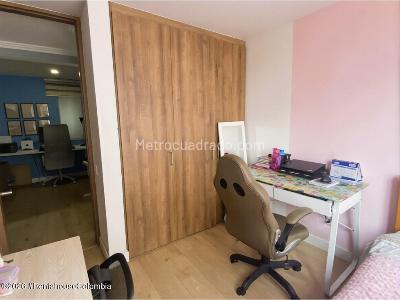 Apartamento de 4 alcobas en venta en Gran Granada, Bogotá, 95 m² · foto 10 de 20