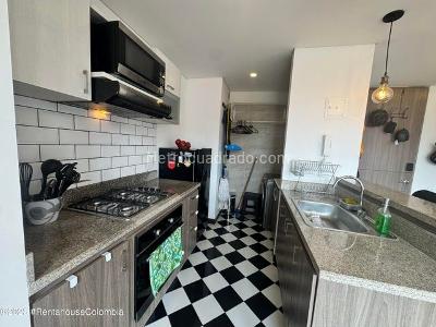 Apartaestudio en venta en Cedritos, Bogotá, 39 m² · foto 4 de 20