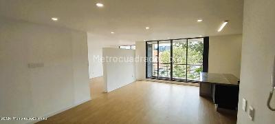 Apartaestudio en venta en La Alhambra Monaco, Bogotá, 59 m² · foto 2 de 16