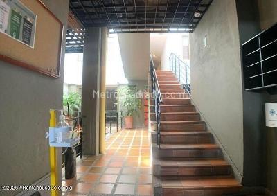 Apartaestudio en venta en Alfonso Lopez, Bogotá, 26 m² · foto 2 de 18