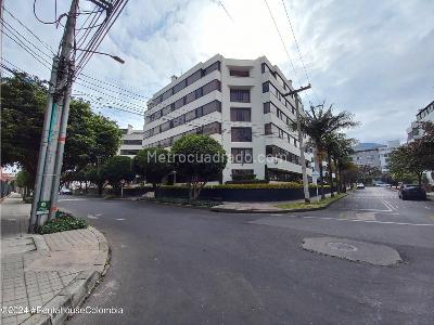 Apartamento en venta en Santa Barbara Oriental, Bogotá · foto 4 de 20