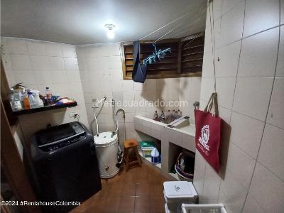 Apartamento en venta en Santa Barbara Oriental, Bogotá · foto 8 de 20