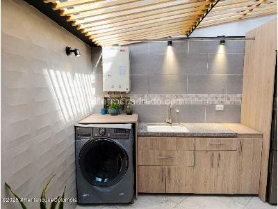 Casa en venta en Villas De Granada, Bogotá · foto 10 de 20