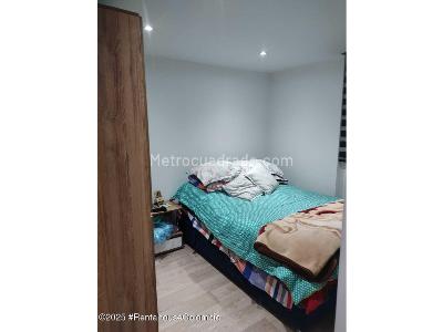 Apartamento en venta en Ciudad Hayuelos, Bogotá · foto 7 de 9