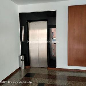 Apartamento en venta en Montearroyo, Bogotá · foto 2 de 20
