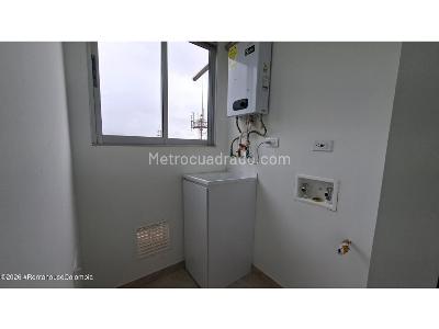 Apartaestudio en venta en Santa Teresa, Bogotá, 36 m² · foto 12 de 20