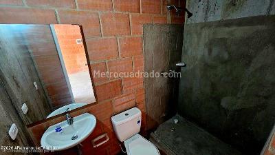Apartamento de 1 alcoba en venta en La Catedral, Bogotá, 28 m² · foto 9 de 9