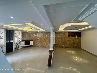 Casa de 4 alcobas en venta en Modelia, Bogotá, 183 m² · foto 4 de 17