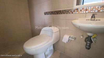 Apartamento de 2 alcobas en venta en Tierra Buena, Bogotá, 43 m² · foto 10 de 14