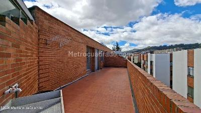 Apartamento en venta en Santa Teresa Calle 168, Bogotá · foto 16 de 19