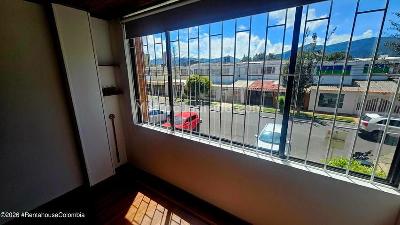 Apartamento de 2 alcobas en venta en Los Andes, Bogotá, 71 m² · foto 12 de 15
