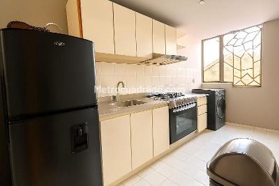 Apartamento en venta en Cedritos, Bogotá · foto 3 de 16