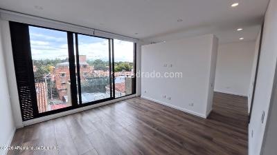 Apartamento de 1 alcoba en venta en Cedritos, Bogotá, 46 m² · foto 8 de 20