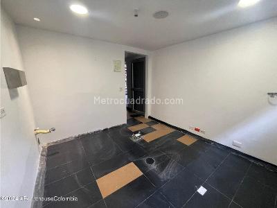 Casa de 5 alcobas en venta en Santa Barbara, Bogotá, 260 m² · foto 10 de 20