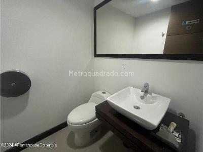 Casa de 5 alcobas en venta en Santa Barbara, Bogotá, 260 m² · foto 13 de 20