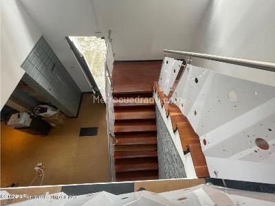 Casa de 5 alcobas en venta en Santa Barbara, Bogotá, 260 m² · foto 17 de 20