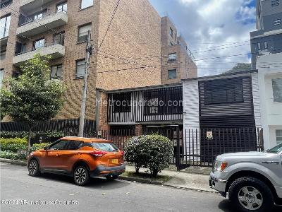 Casa de 5 alcobas en venta en Santa Barbara, Bogotá, 260 m² · foto 1 de 20
