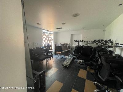 Casa de 5 alcobas en venta en Santa Barbara, Bogotá, 260 m² · foto 3 de 20