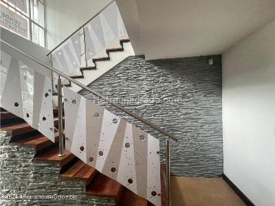 Casa de 5 alcobas en venta en Santa Barbara, Bogotá, 260 m² · foto 6 de 20