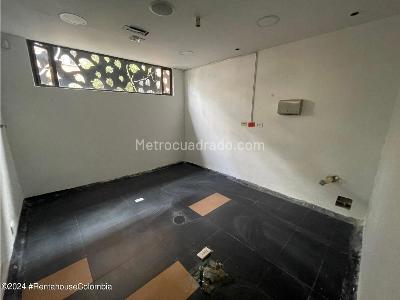 Casa de 5 alcobas en venta en Santa Barbara, Bogotá, 260 m² · foto 7 de 20