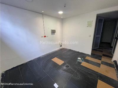 Casa de 5 alcobas en venta en Santa Barbara, Bogotá, 260 m² · foto 8 de 20