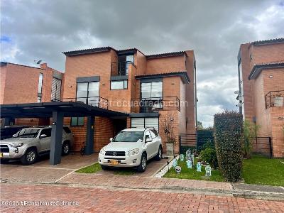 Casa en venta en Bojaca, Chía · foto 2 de 20
