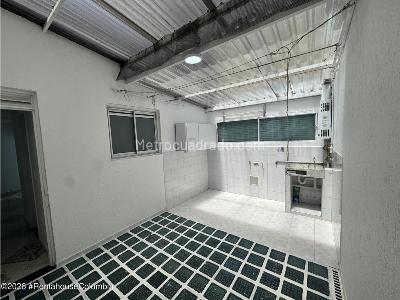 Casa de 2 alcobas en venta en Bosque De Modelia, Bogotá, 182 m² · foto 17 de 20