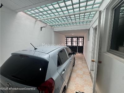 Casa de 2 alcobas en venta en Bosque De Modelia, Bogotá, 182 m² · foto 18 de 20