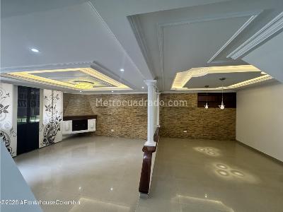 Casa de 2 alcobas en venta en Bosque De Modelia, Bogotá, 182 m² · foto 4 de 20