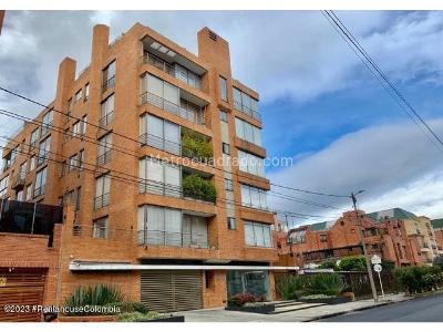 Apartaestudio en venta en Chico Navarra, Bogotá, 40 m² · foto 2 de 20