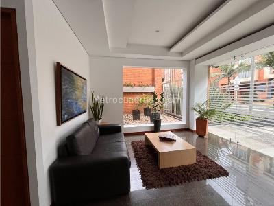 Apartaestudio en venta en Chico Navarra, Bogotá, 40 m² · foto 3 de 20