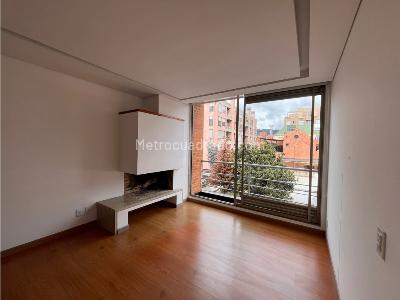 Apartaestudio en venta en Chico Navarra, Bogotá, 40 m² · foto 5 de 20