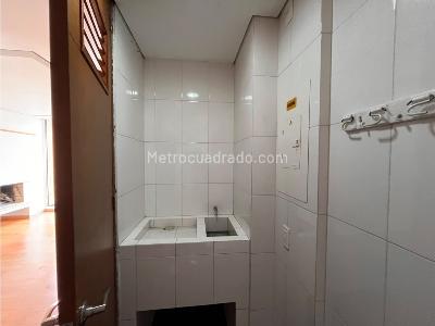 Apartaestudio en venta en Chico Navarra, Bogotá, 40 m² · foto 13 de 20