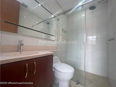 Apartaestudio en venta en Chico Navarra, Bogotá, 40 m² · foto 18 de 20