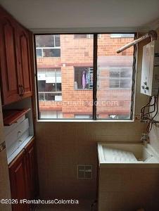 Apartamento de 3 alcobas en venta en Caobo Zalazar, Bogotá, 54 m² · foto 15 de 17