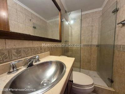 Apartamento de 3 alcobas en venta en Caobo Zalazar, Bogotá, 54 m² · foto 5 de 17