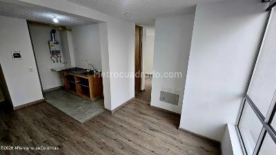 Apartamento en venta en Usatama, Bogotá · foto 8 de 13