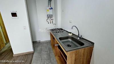 Apartamento en venta en Usatama, Bogotá · foto 7 de 13