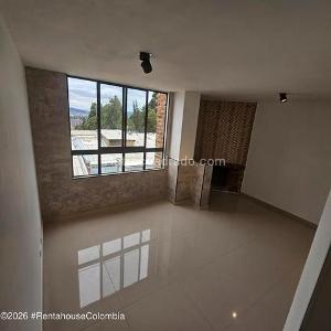 Apartamento de 1 alcoba en venta en Bella Suiza Ginebra, Bogotá, 40 m² · foto 2 de 16