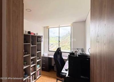 Apartamento en venta en Flandes Bajo, La Calera · foto 7 de 18