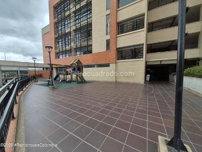 Apartamento de 3 alcobas en venta en Castilla, Bogotá, 64 m² · foto 17 de 20