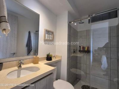 Apartamento en venta en Castilla Kennedy, Bogotá · foto 8 de 19